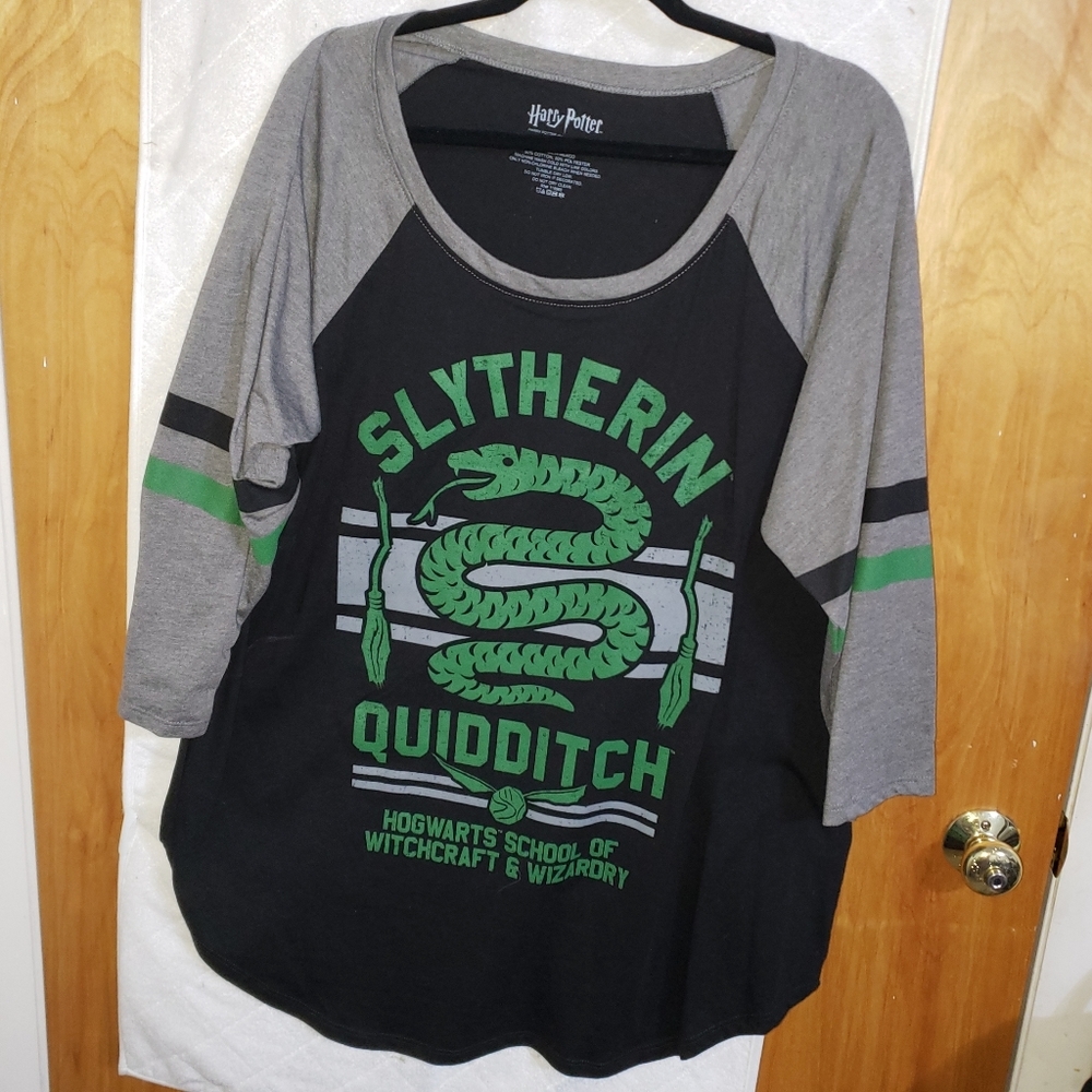 Hot topic sz 3 slytherin shirt nwot